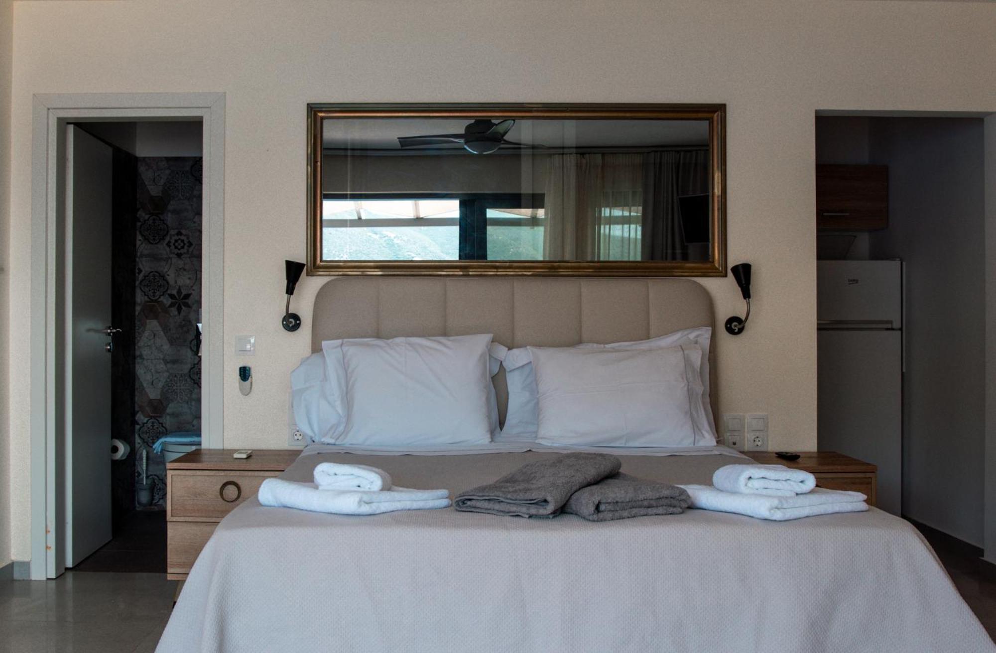 Sappho Boutique Vasiliki (Lefkada)